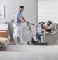 Preview: Isa Compact im Einsatz mit sitzendem Patienten